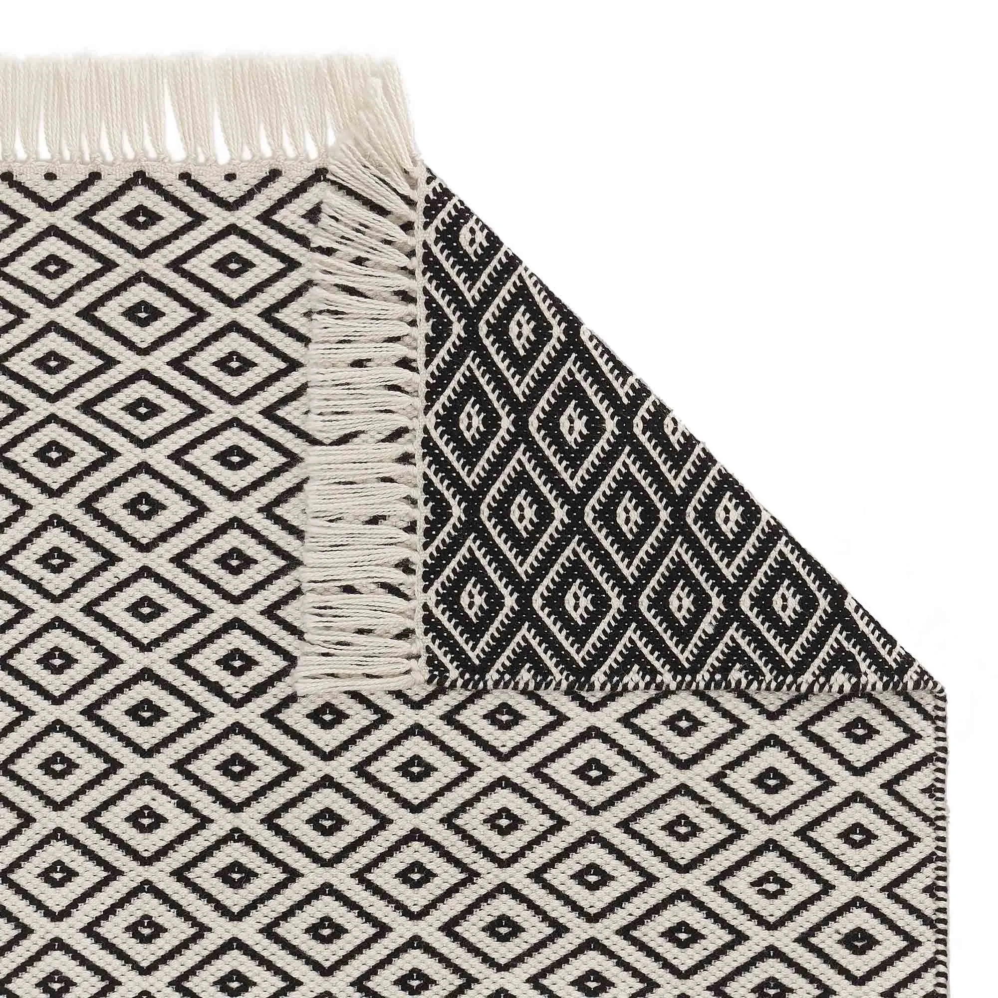 Barota Outdoor Rug [Black/White]