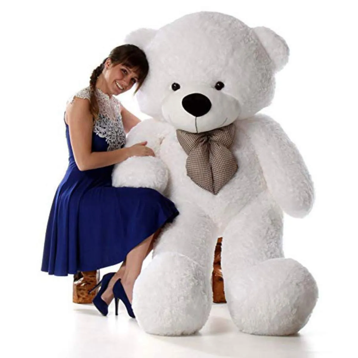 Hug N Feel 6 Feet White Giant Teddy Bear Soft, Plush, and Cuddly Stuffed Animal for Kids, Birthdays, Anniversaries, Valentine's Day, and Special Occasions Large Huggable
