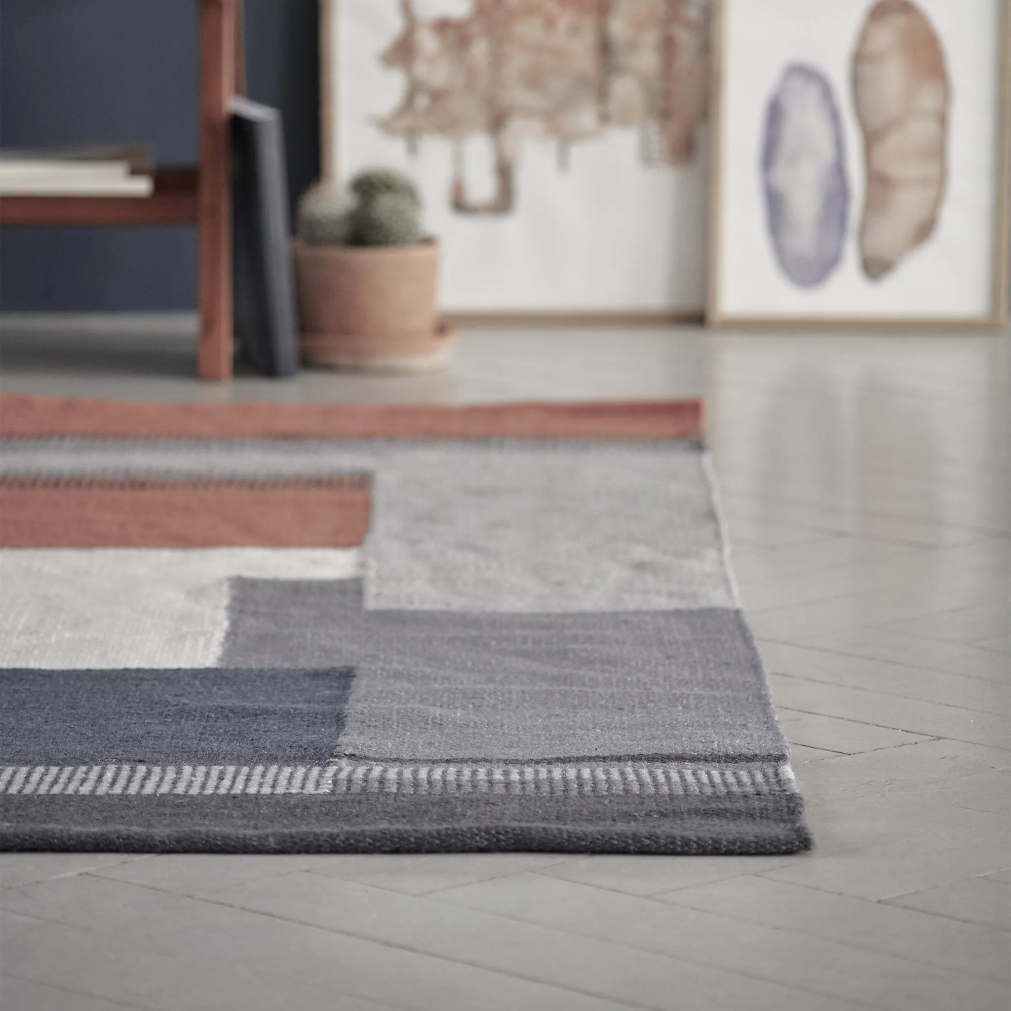 Indari Outdoor Rug [Dark grey blue/Pigeon blue/Terracotta]