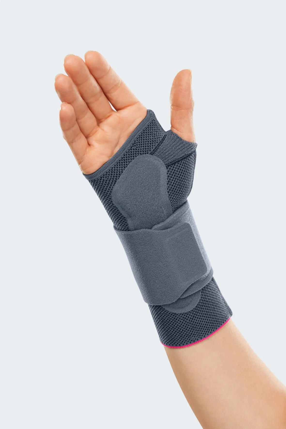 medi Manumed Active Wrist Support