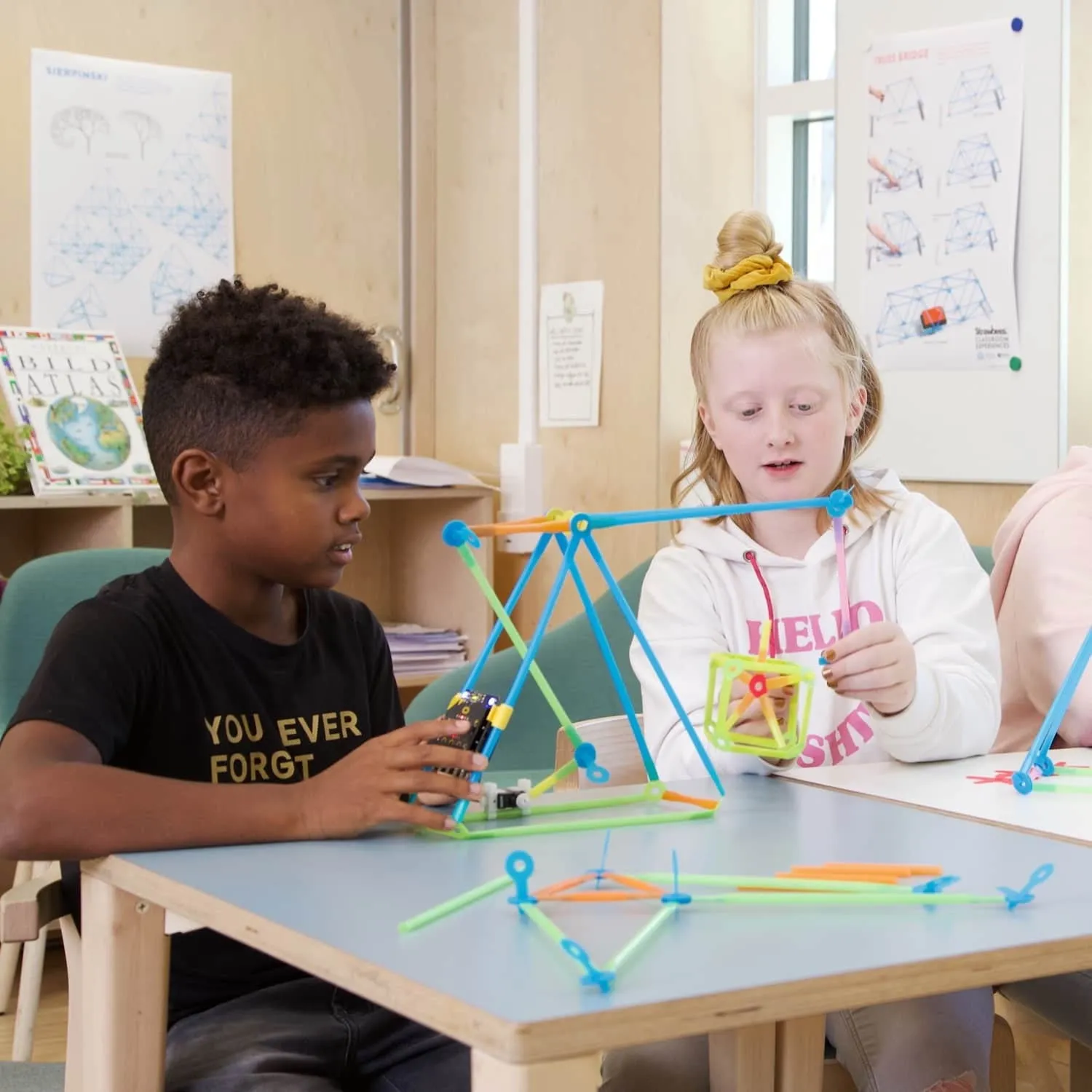 Strawbees Robotic Inventions for the micro:bit - Single Pack (NO micro:bit)